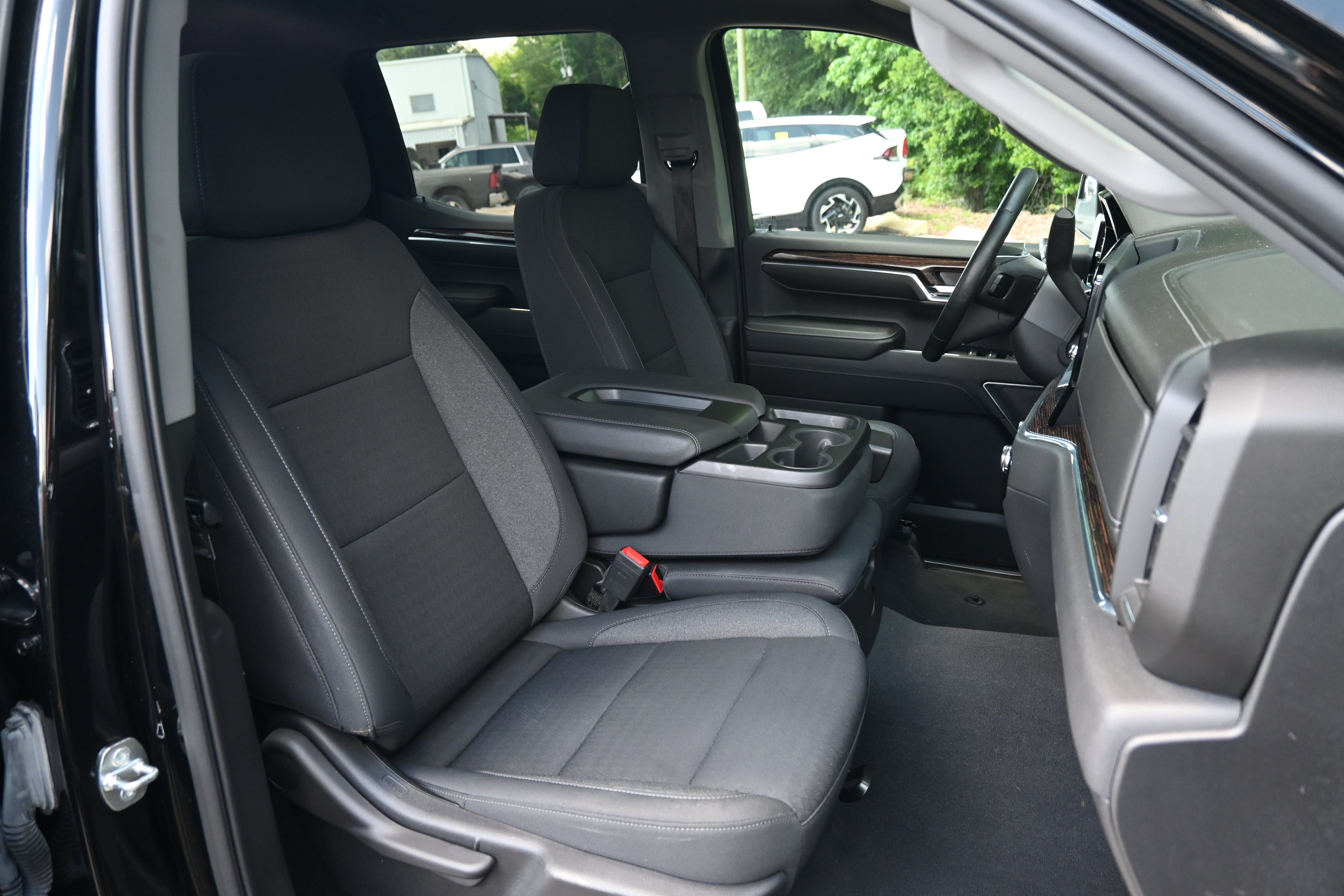 Used 2024 GMC Sierra 1500 Elevation w/ X31 Off-Road Package AWD/4WD image 34