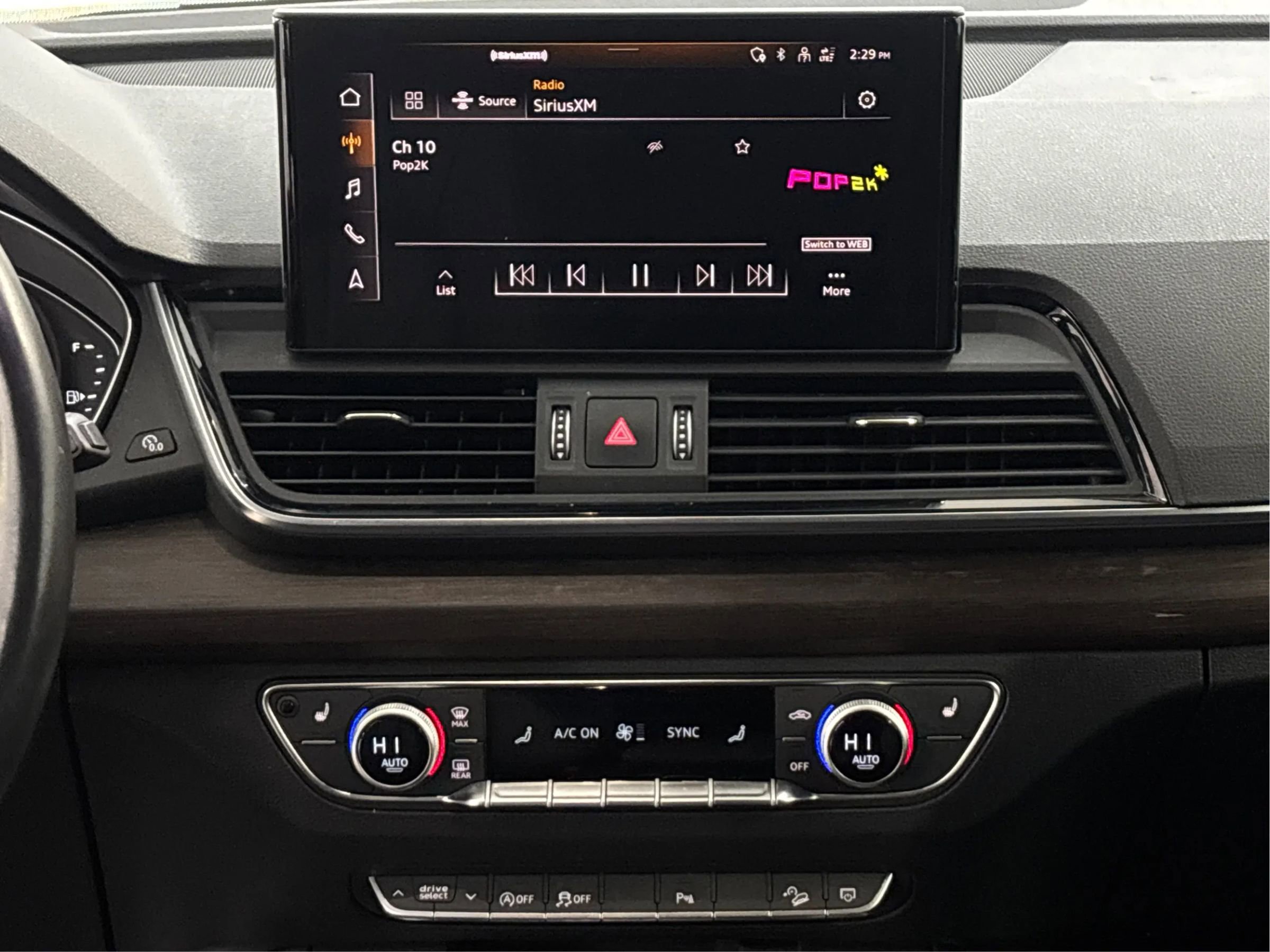 Used 2023 Audi Q5 2.0T Premium w/ Convenience Package image 19