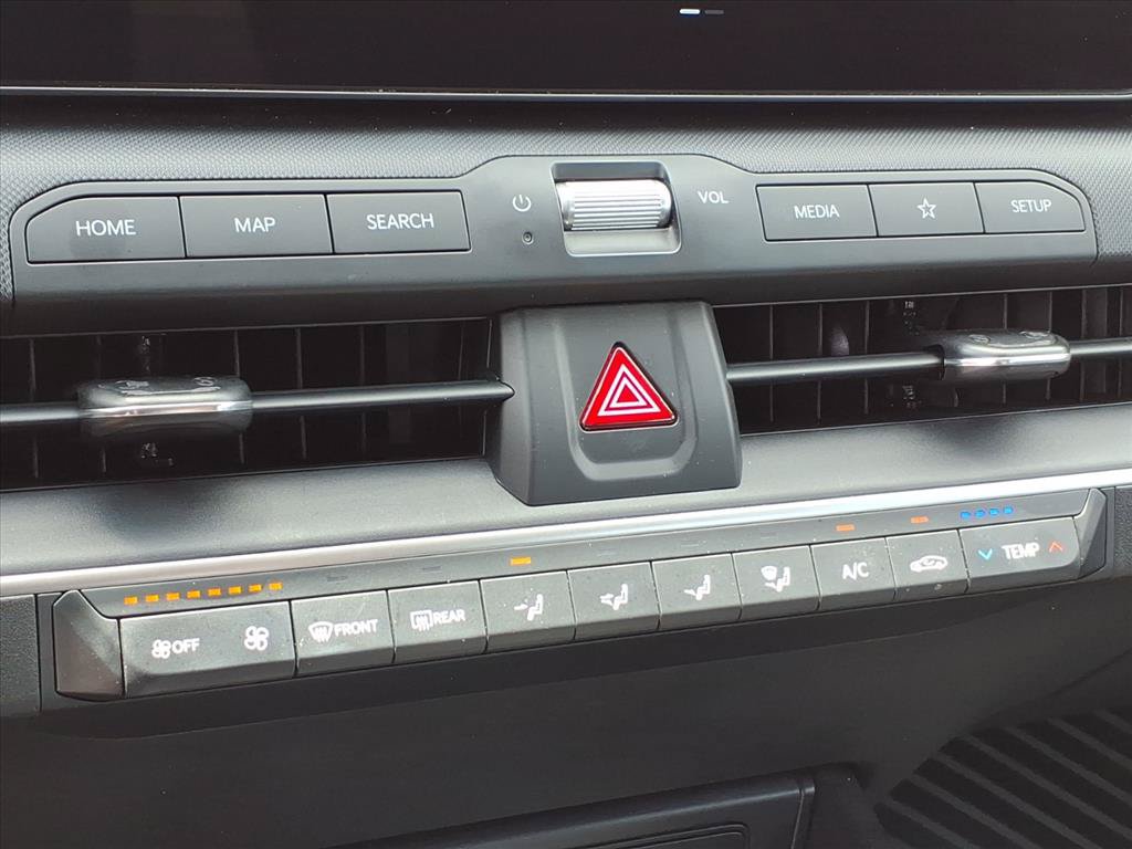 Used 2025 Kia K4 FWD image 29