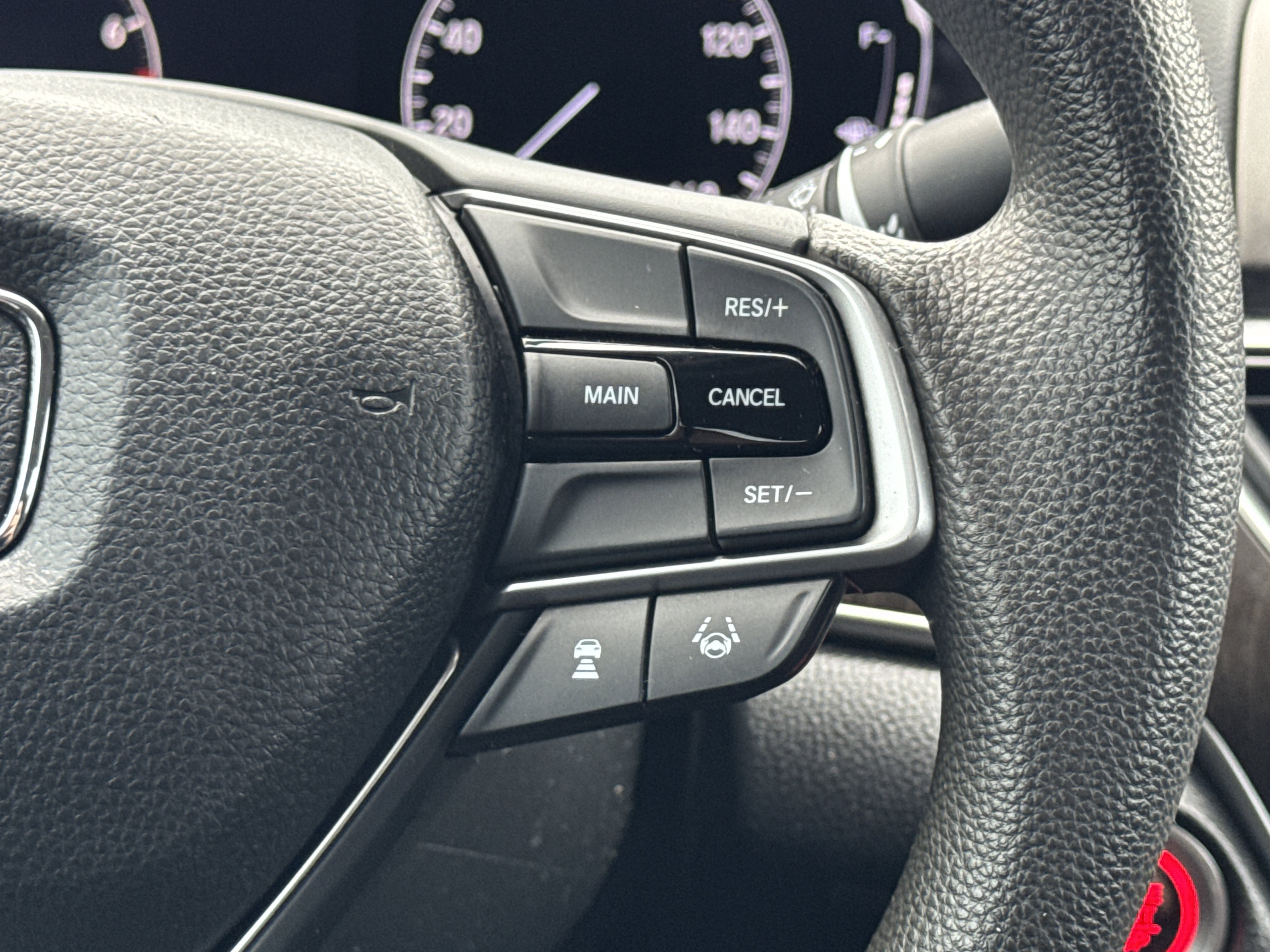 Used 2018 Honda Accord EX image 6
