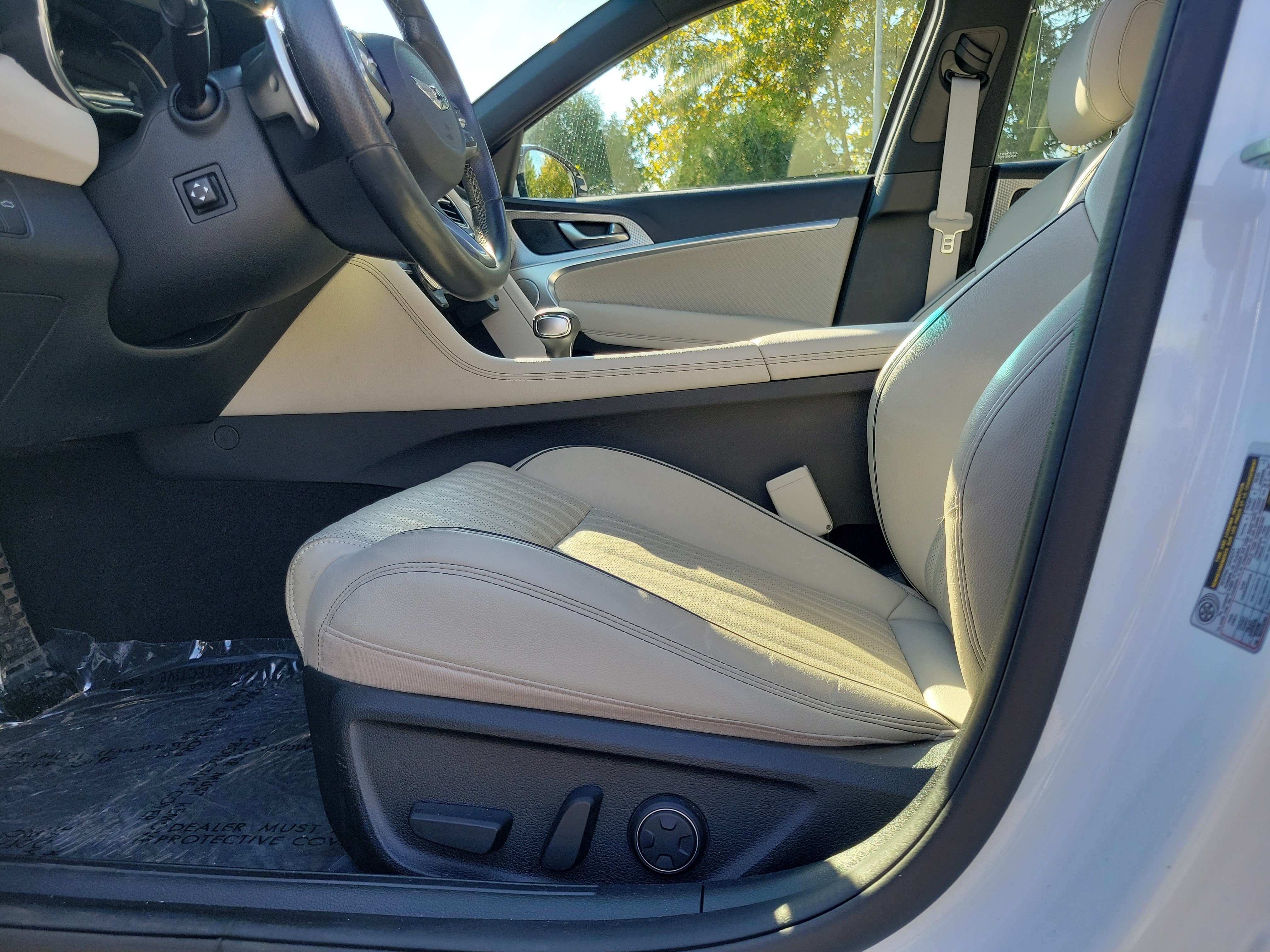Used 2023 Genesis G70 2.0T w/ Sport Prestige Package AWD/4WD image 16