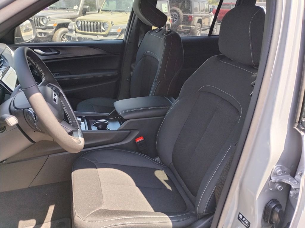 New 2026 Jeep Grand Cherokee Laredo X image 24