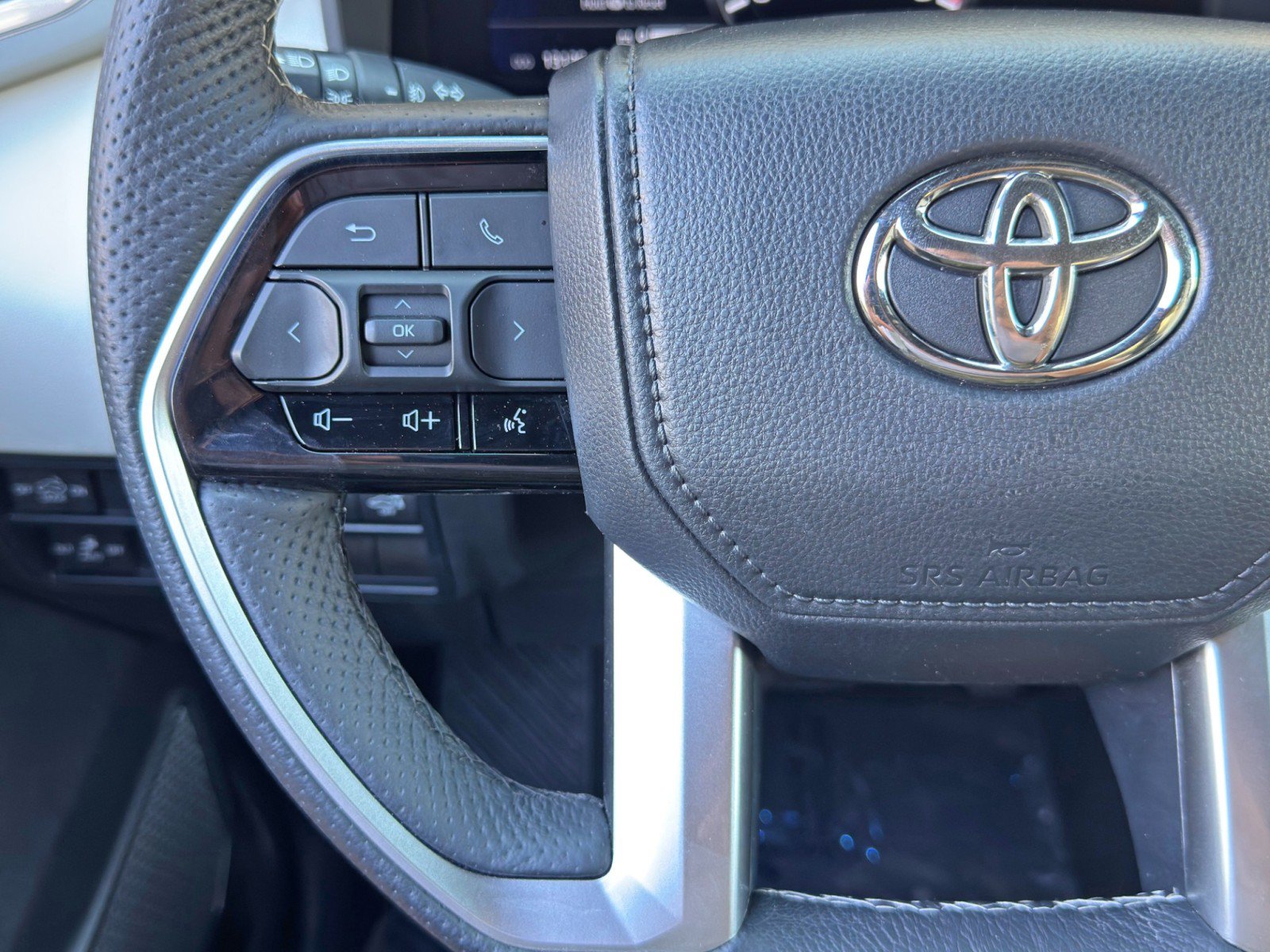 Used 2023 Toyota Tundra Capstone AWD/4WD image 23