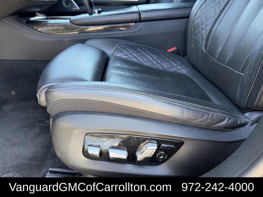 Used 2020 BMW 750i xDrive w/ Executive Package AWD/4WD image 32