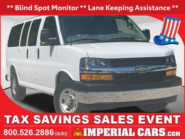 Used 2025 Chevrolet Express 2500 LT w/ LT Preferred Equipment Group RWD image 1