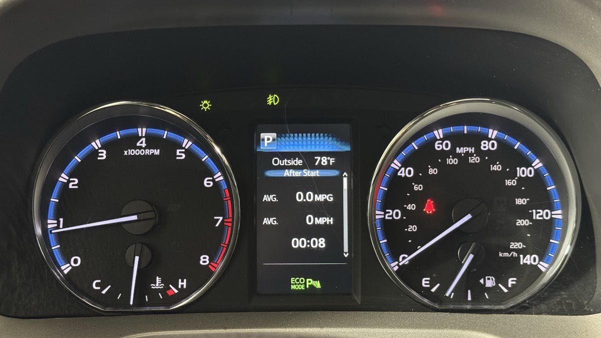 Used 2016 Toyota RAV4 Limited AWD/4WD image 20
