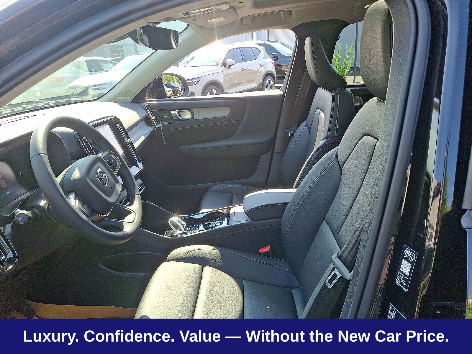 New 2026 Volvo XC40 B5 Plus w/ Protection Package Premier AWD/4WD image 14