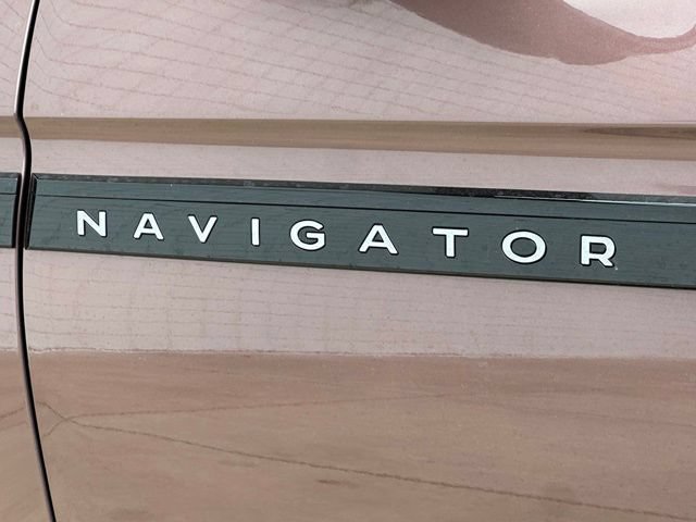 New 2027 Lincoln Navigator Black Label AWD/4WD image 28