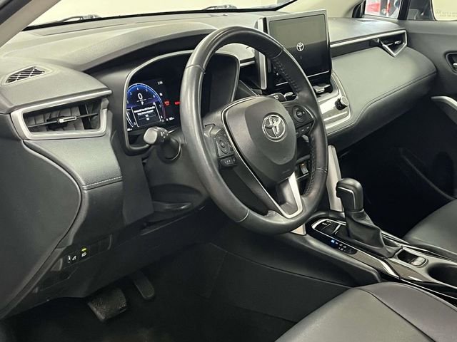 Used 2024 Toyota Corolla Cross XLE image 14