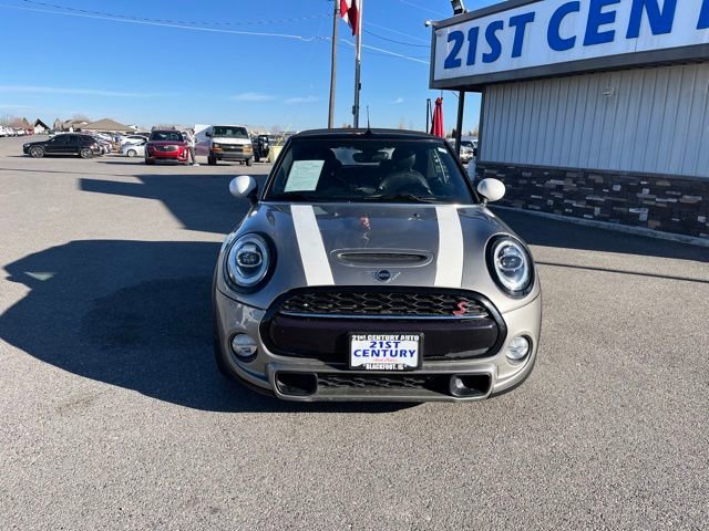 Used 2019 MINI Cooper S w/ Premium Package image 4