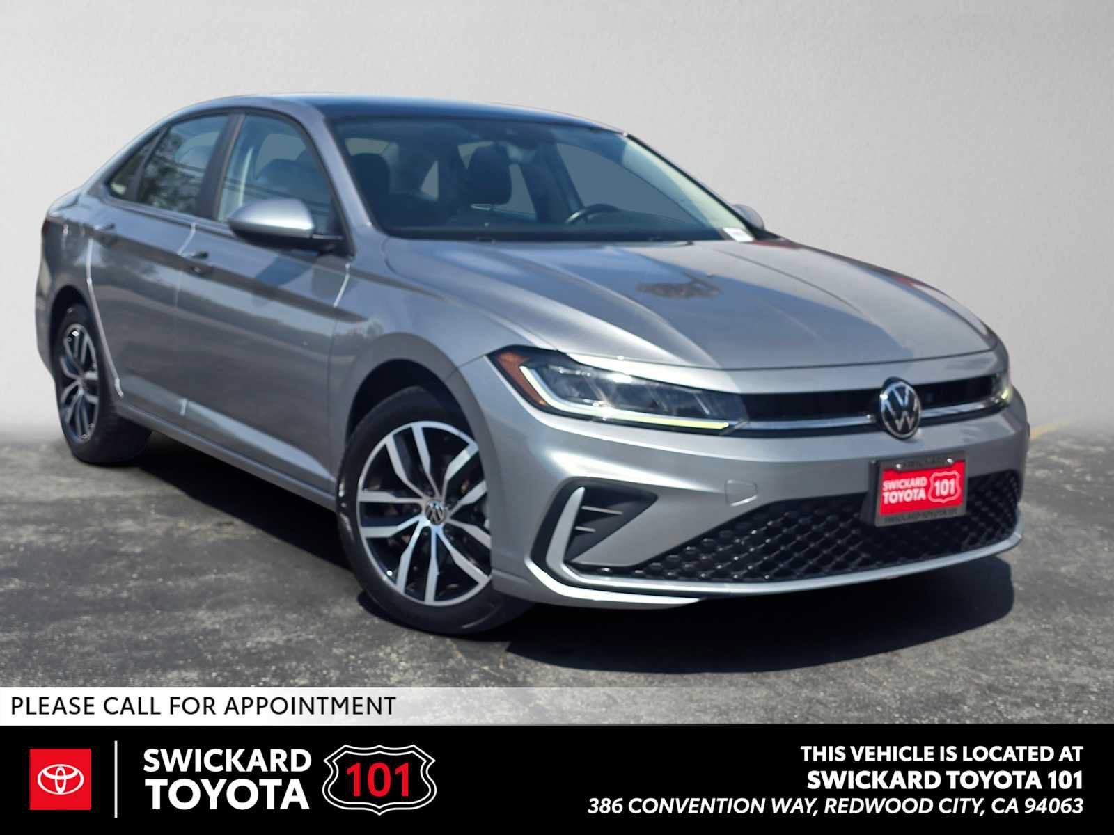 Used 2025 Volkswagen Jetta SE