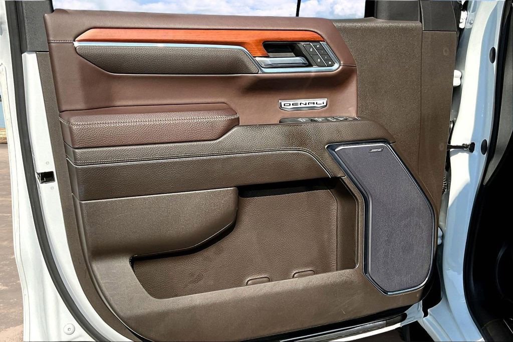 Used 2023 GMC Sierra 1500 Denali w/ Denali Reserve Package AWD/4WD image 23