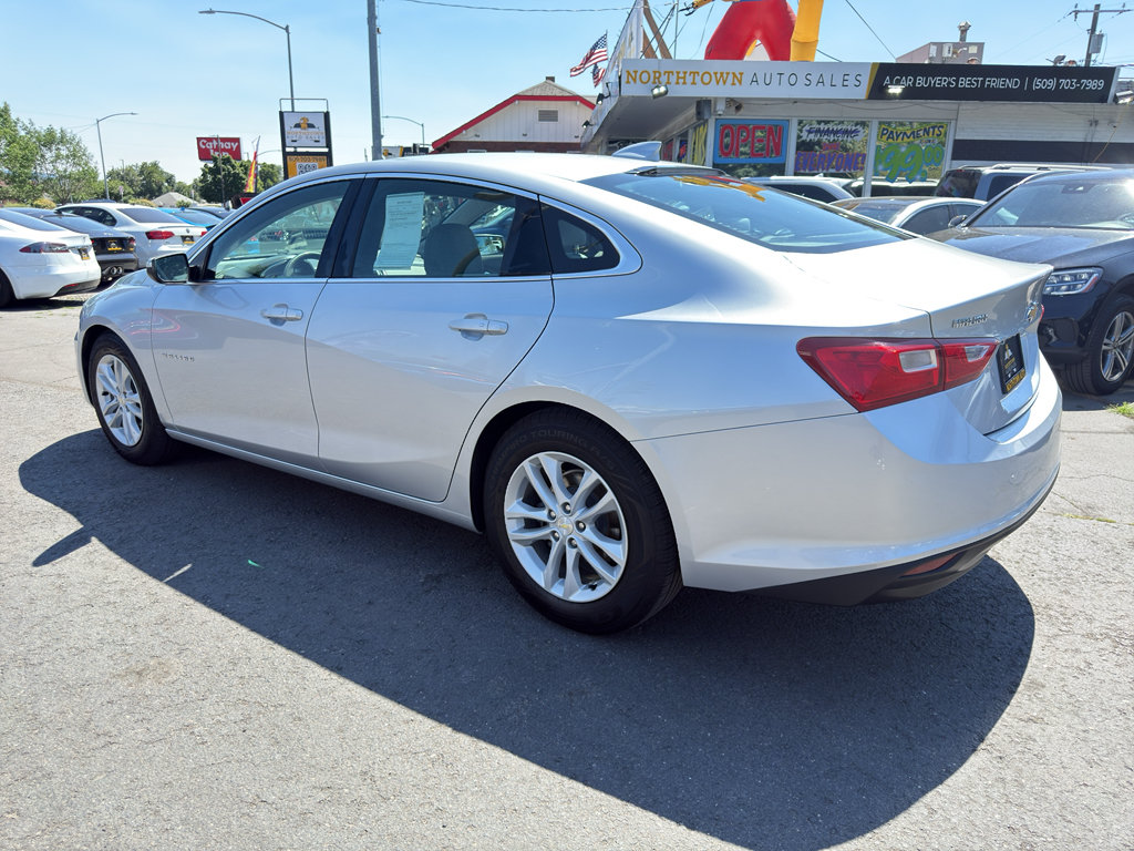Used 2018 Chevrolet Malibu LT FWD image 4