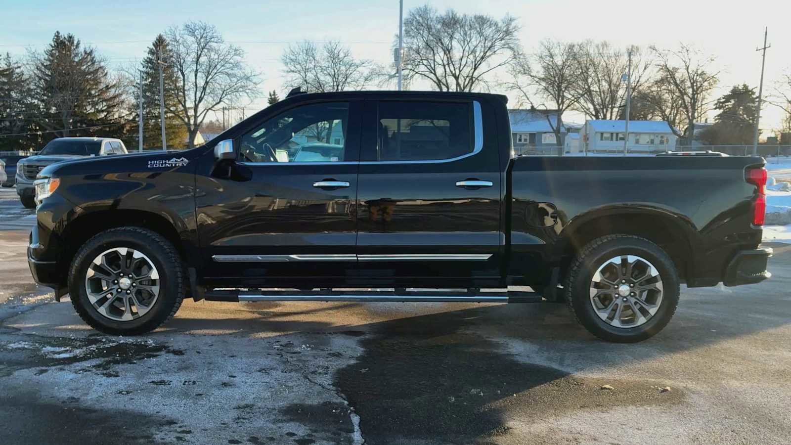 Certified 2023 Chevrolet Silverado 1500 High Country w/ Z71 Off-Road Package image 5