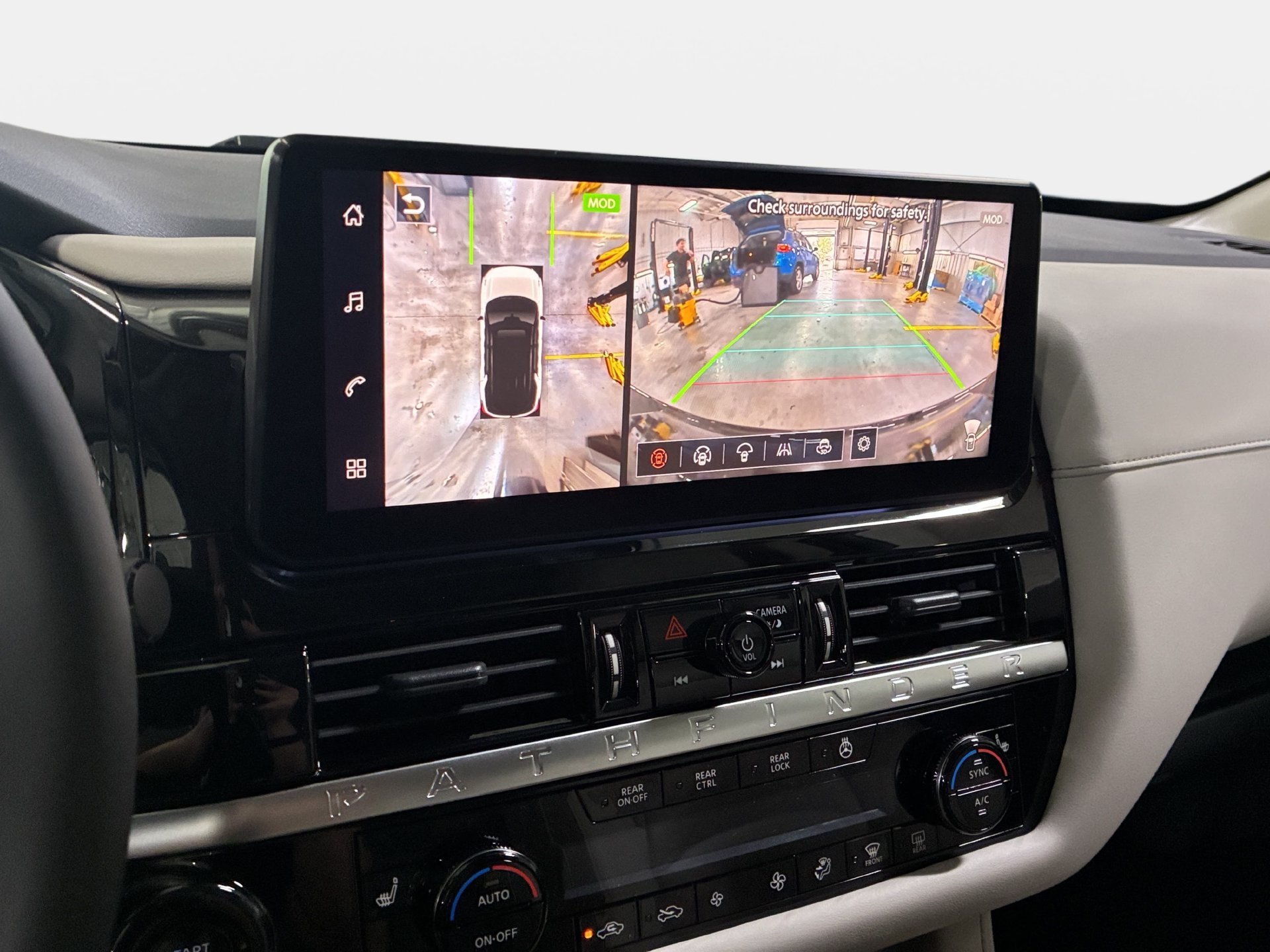New 2026 Nissan Pathfinder SL FWD image 20