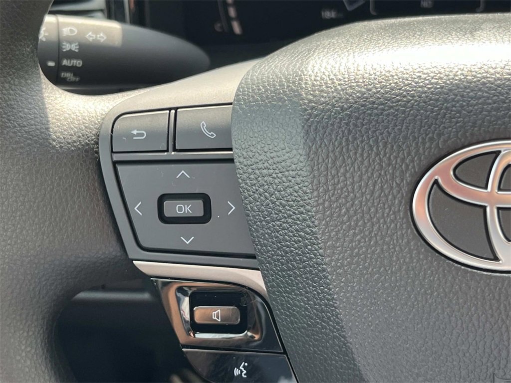 Used 2026 Toyota Camry LE image 17