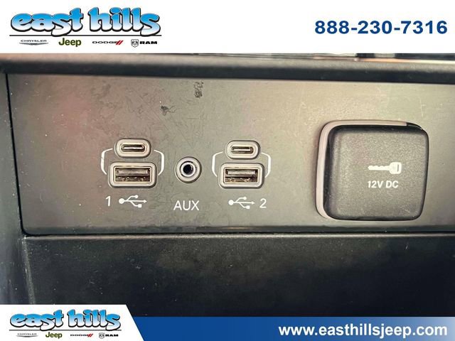 Certified 2024 Jeep Grand Cherokee Limited w/ Black Appearance Package image 35