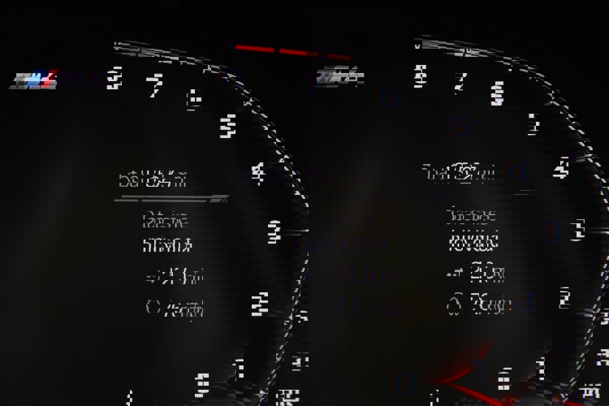 Used 2021 BMW M4 Coupe w/ Executive Package image 57