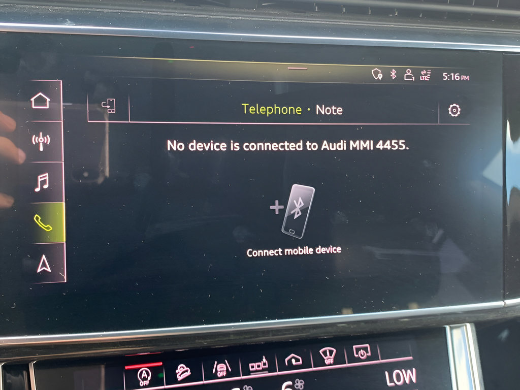 Used 2019 Audi Q8 Prestige w/ Luxury Package AWD/4WD image 24
