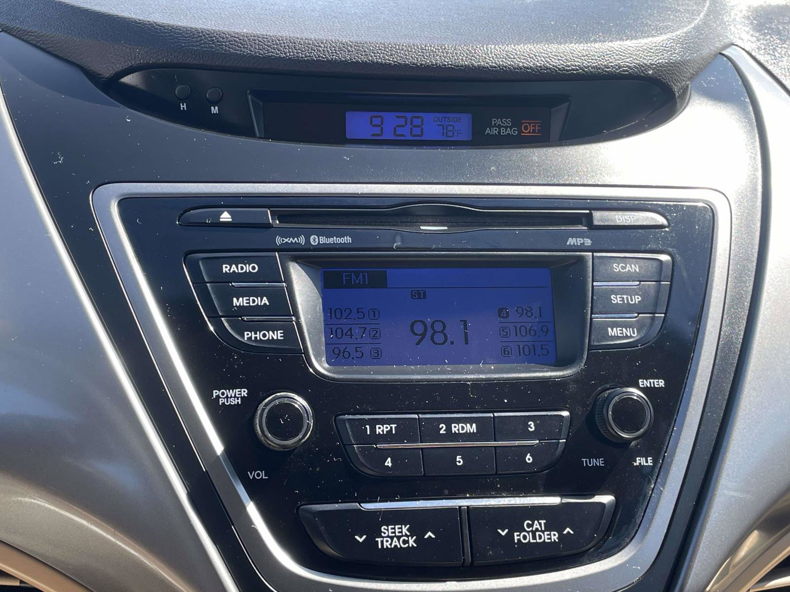 Used 2013 Hyundai Elantra GLS w/ Preferred Pkg FWD image 18