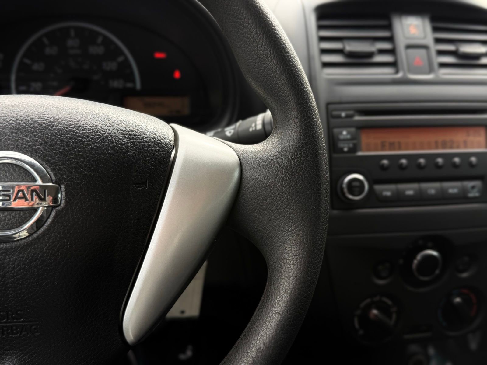 Used 2018 Nissan Versa S FWD image 29