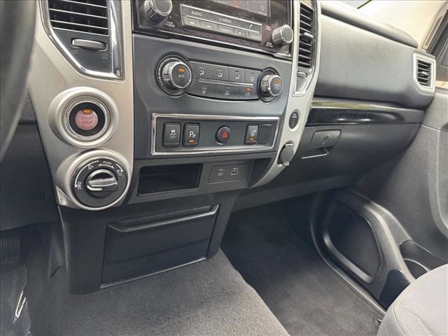 Used 2021 Nissan Titan SV w/ Accessory Utility Package AWD/4WD image 16