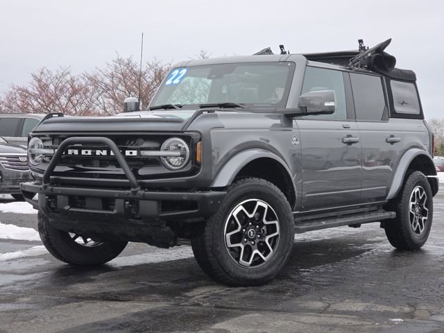 Used 2022 Ford Bronco Outer Banks image 2
