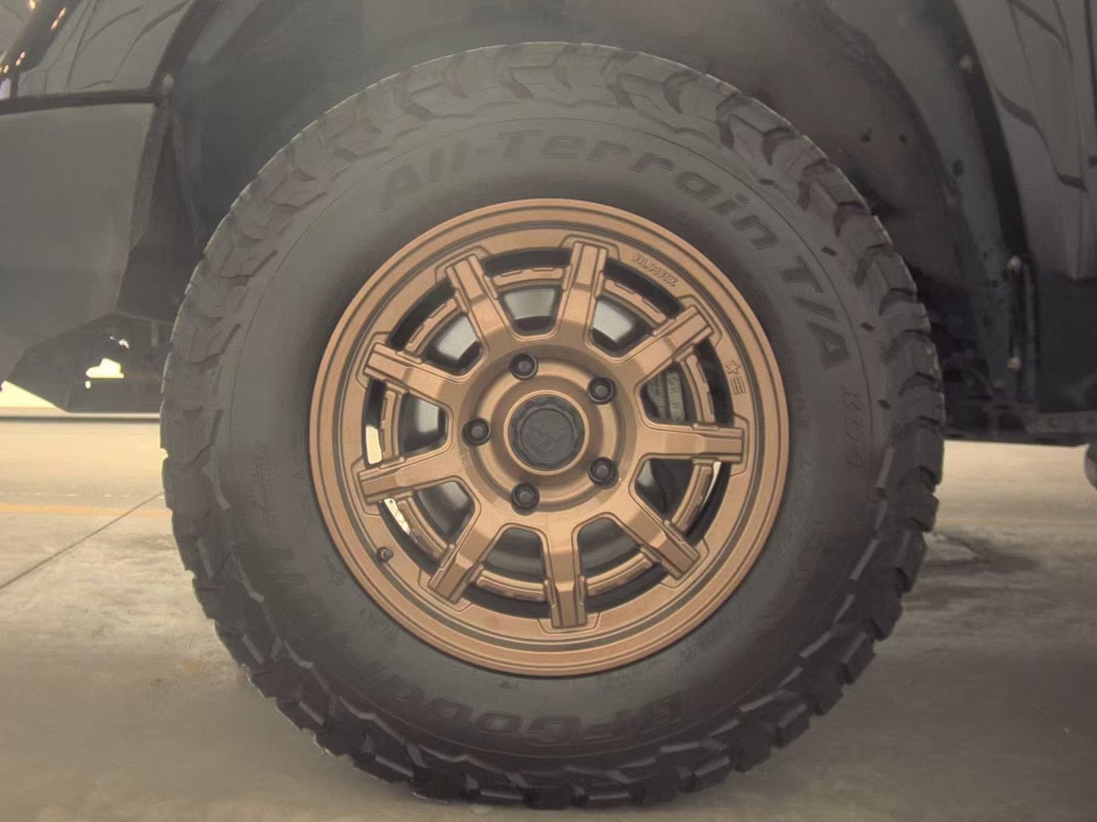 Used 2017 Toyota Tundra SR5 image 13