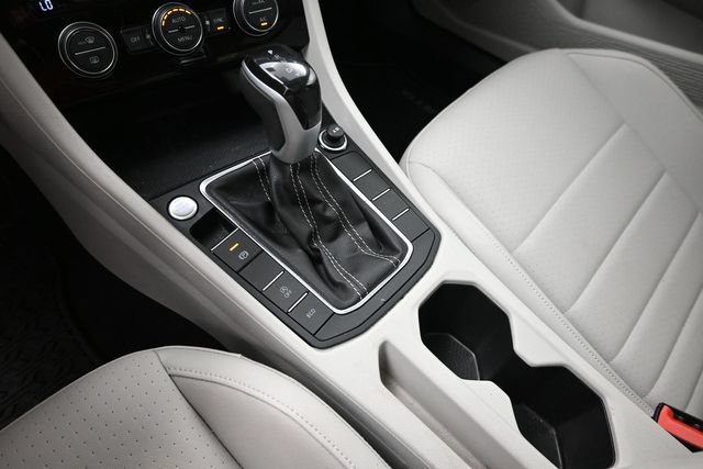 Used 2024 Volkswagen Jetta SE FWD image 24