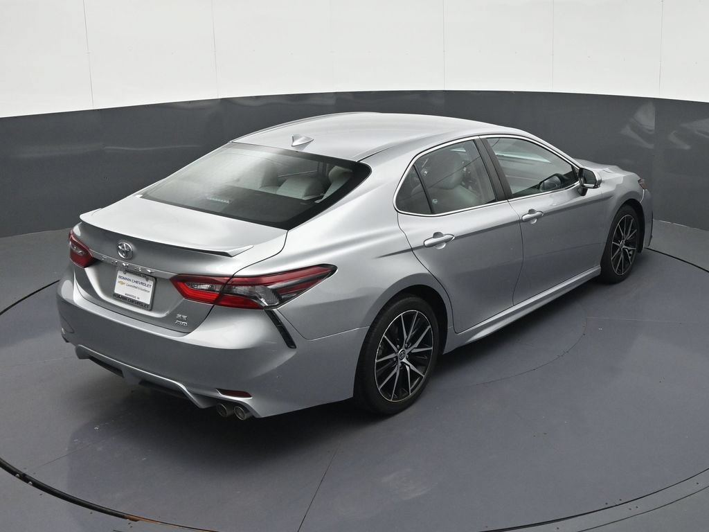 Used 2021 Toyota Camry SE w/ Cold Weather Package AWD/4WD image 27