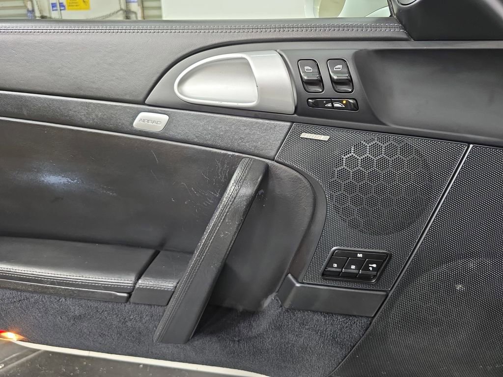 Used 2011 Porsche 911 Turbo S image 22