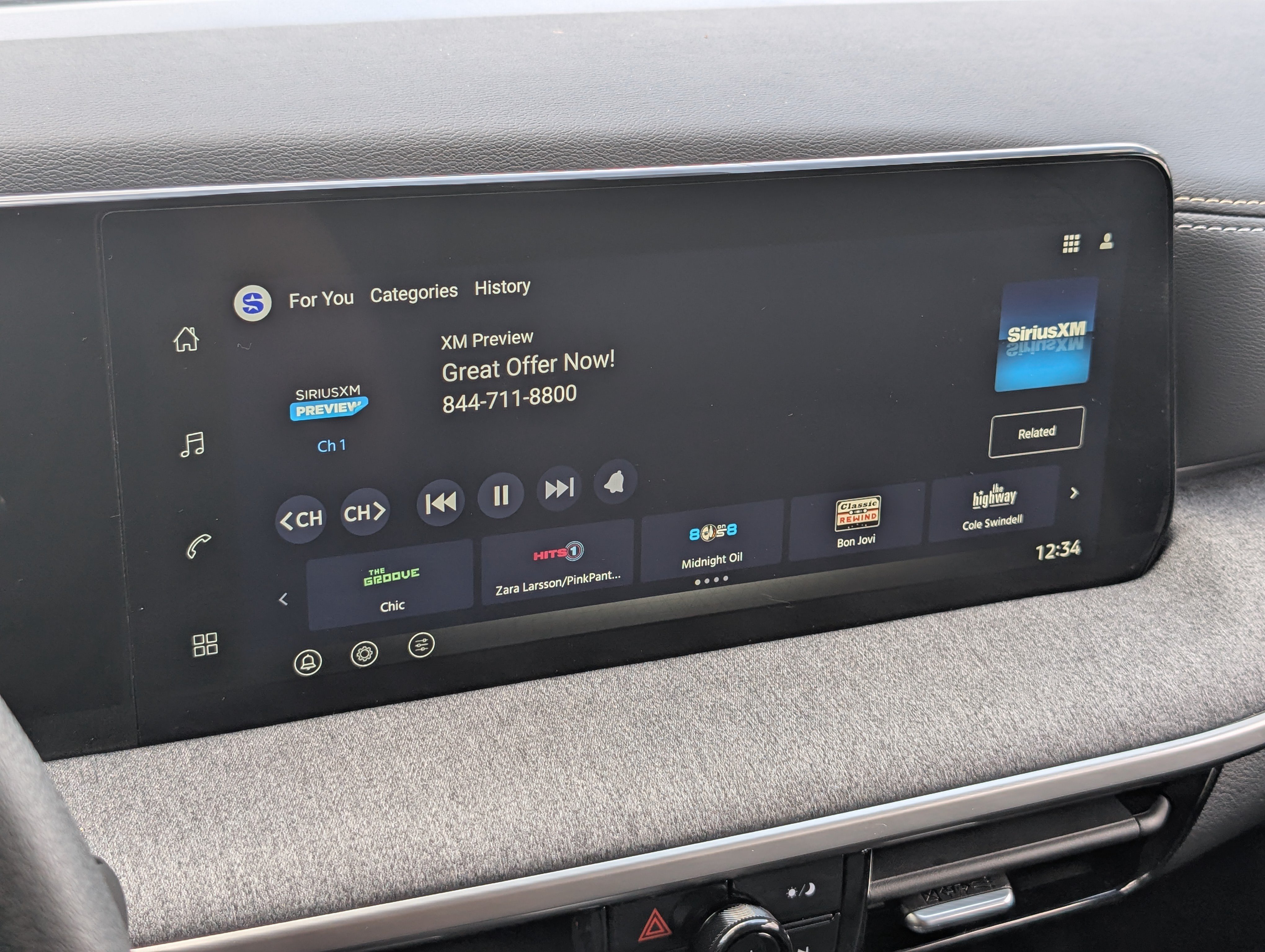 Used 2026 Nissan Kicks SV FWD image 28