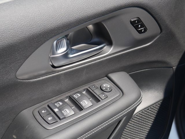 New 2026 Chrysler Pacifica Select image 17