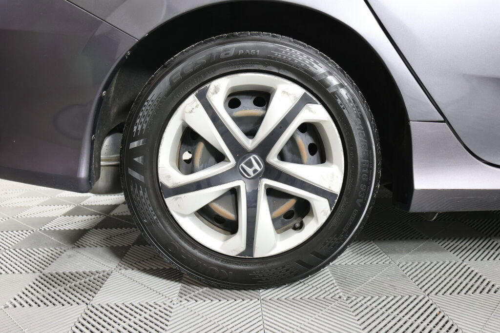 Used 2018 Honda Civic LX image 7