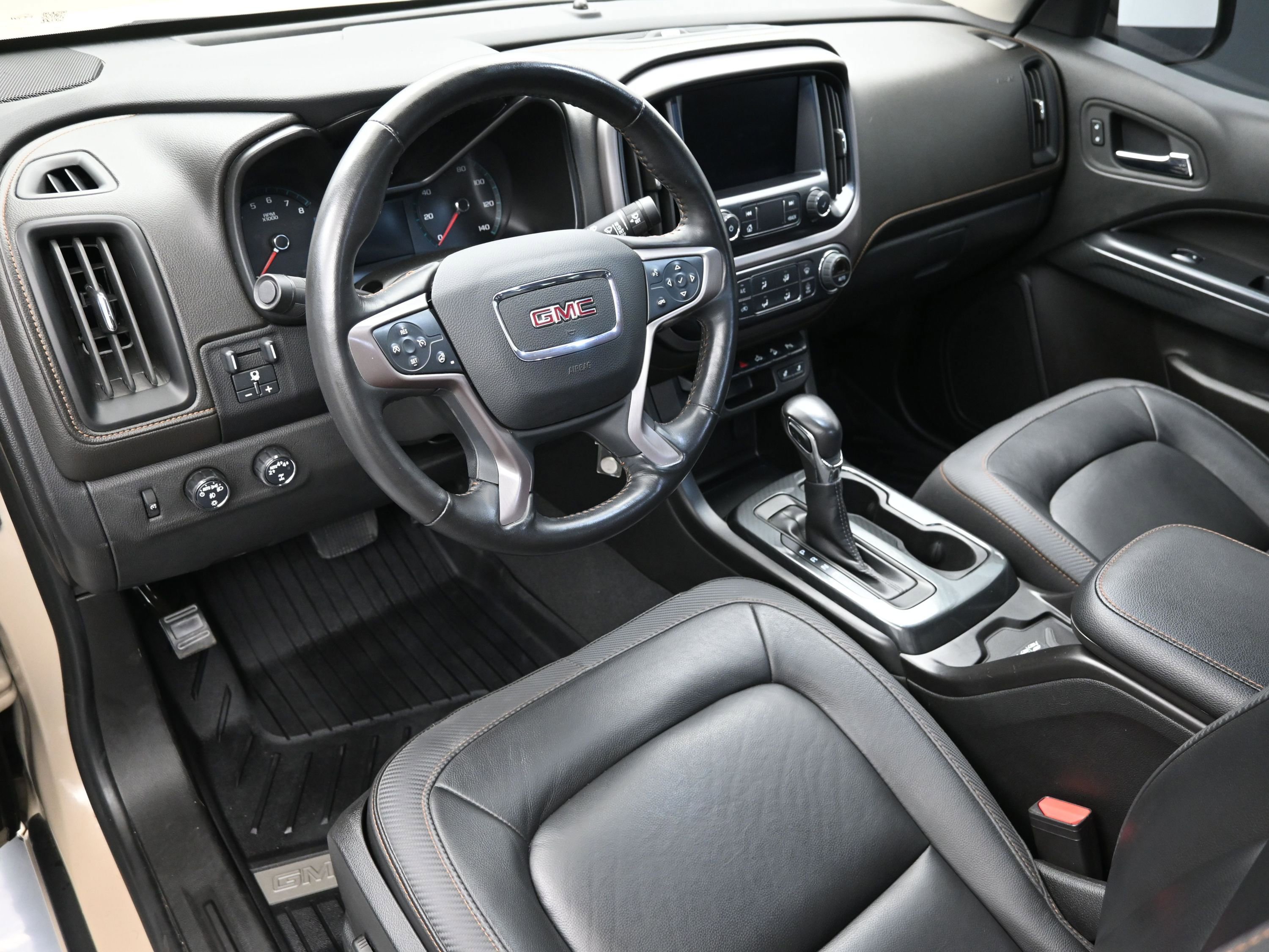 Used 2022 GMC Canyon AT4 w/ Trailering Package image 22