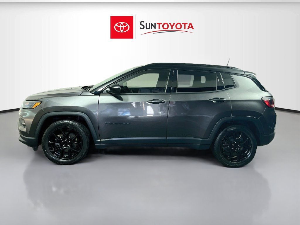 Used 2022 Jeep Compass Latitude FWD image 6