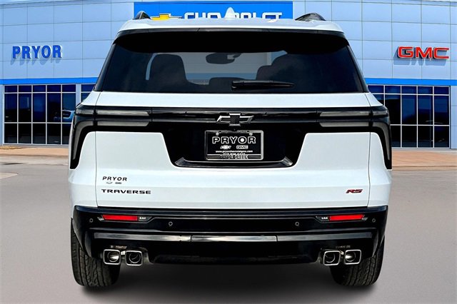 New 2026 Chevrolet Traverse RS image 4