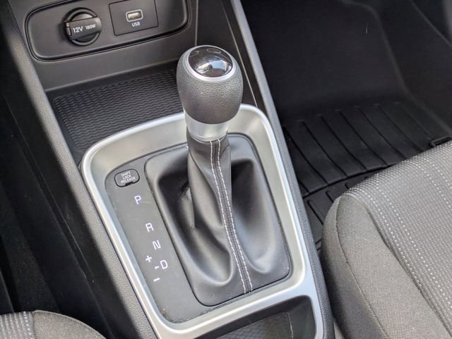 Used 2021 Hyundai Venue SE FWD image 23