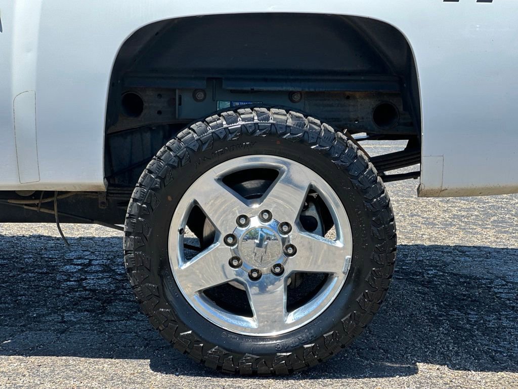 Used 2014 Chevrolet Silverado 2500 LTZ w/ LTZ Plus Package AWD/4WD image 29