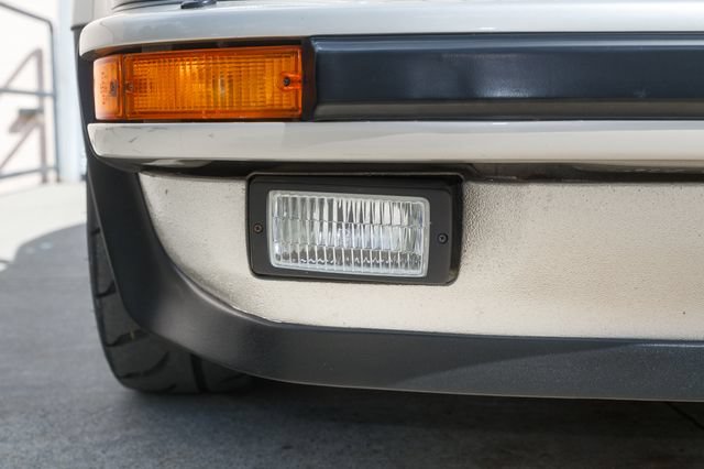 Used 1989 Porsche 911 Carrera RWD image 22
