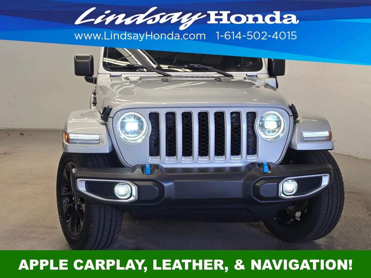 Used 2023 Jeep Wrangler Unlimited Sahara image 2
