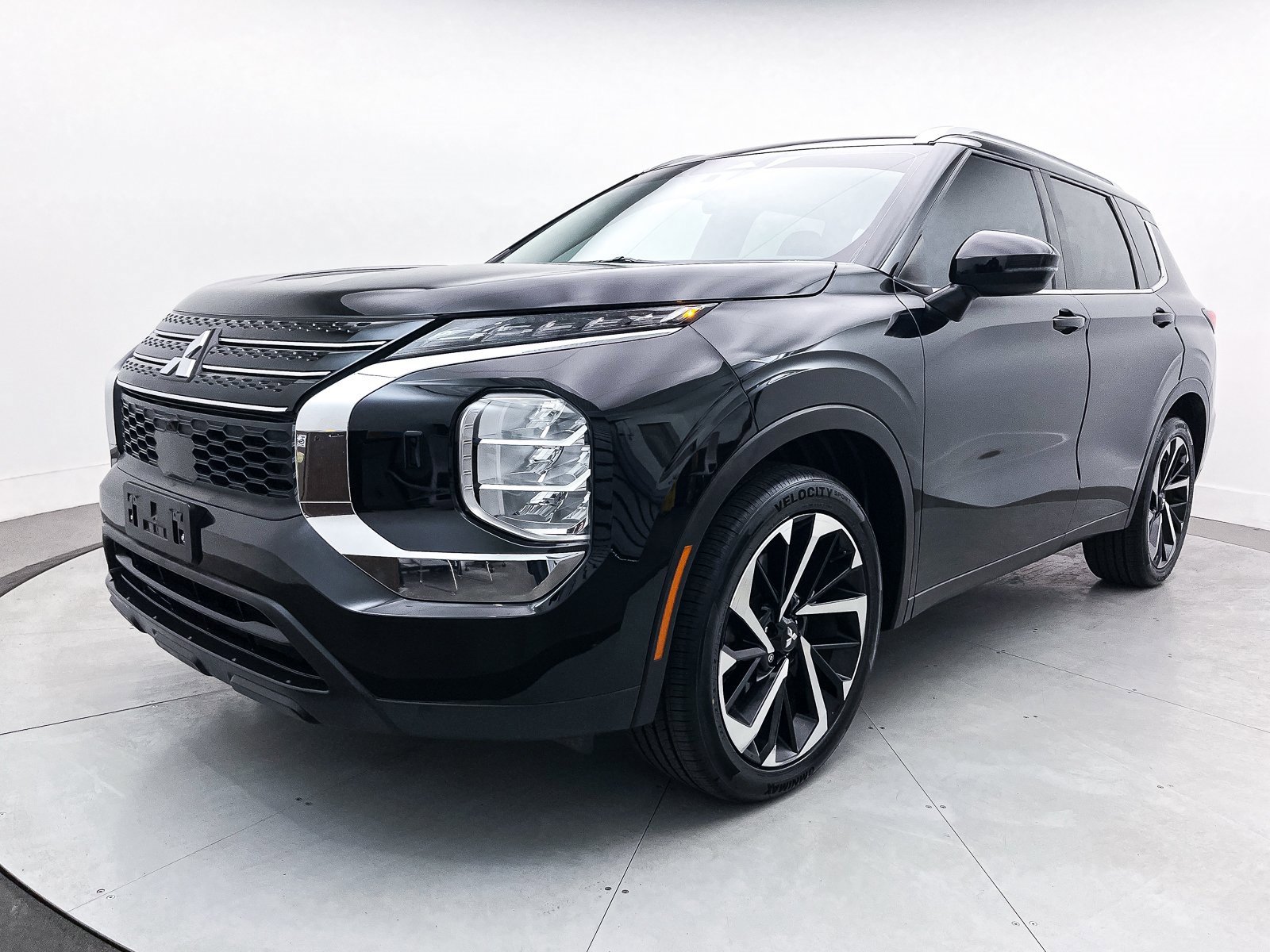 Used 2022 Mitsubishi Outlander ES image 10