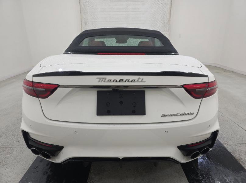 Used 2024 Maserati GranCabrio Trofeo image 5