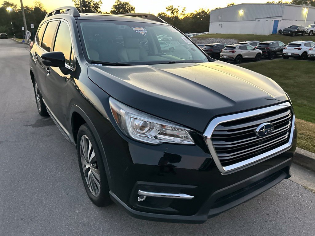 Used 2020 Subaru Ascent Limited w/ Technology Package AWD/4WD image 2