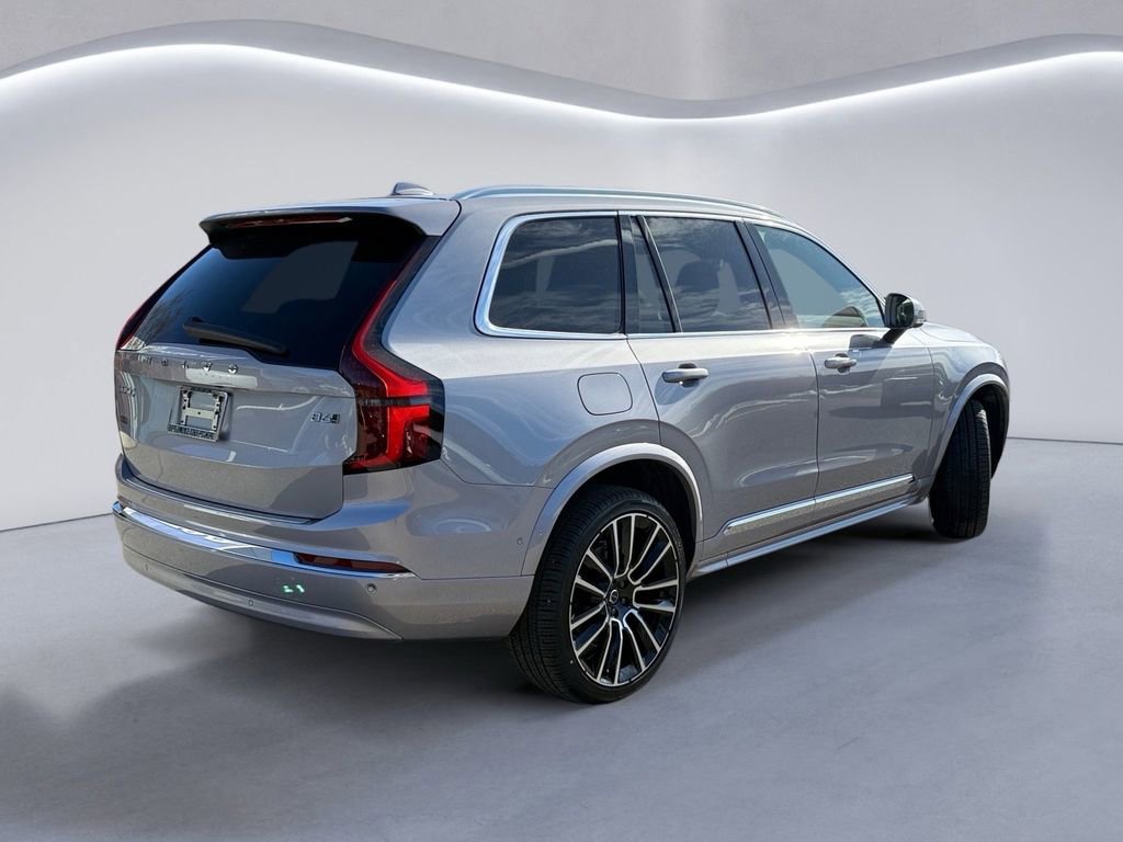 New 2026 Volvo XC90 B6 Plus w/ Protection Package Premier image 4
