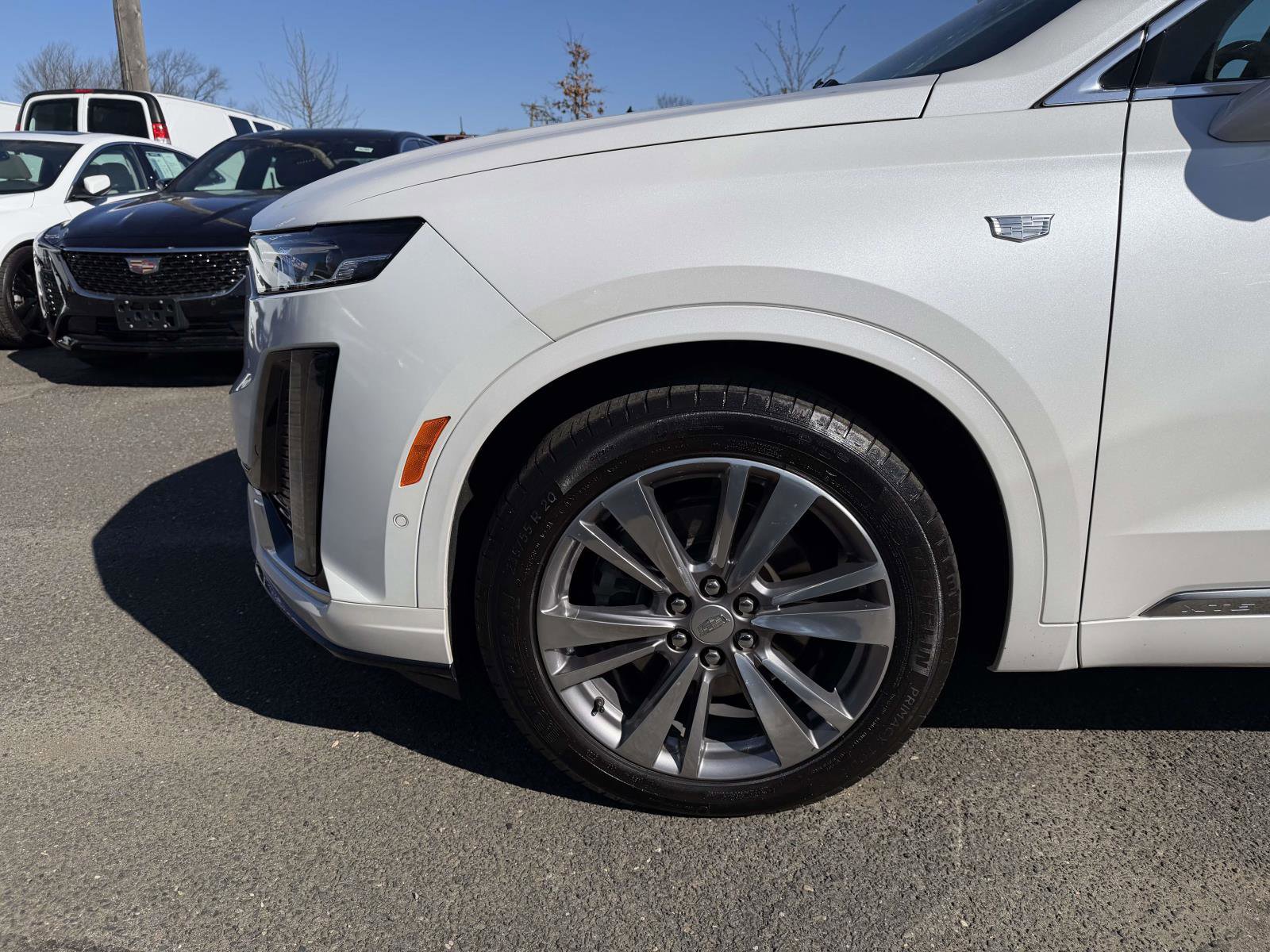 Certified 2024 Cadillac XT6 Premium Luxury w/ Technology Package AWD/4WD image 6