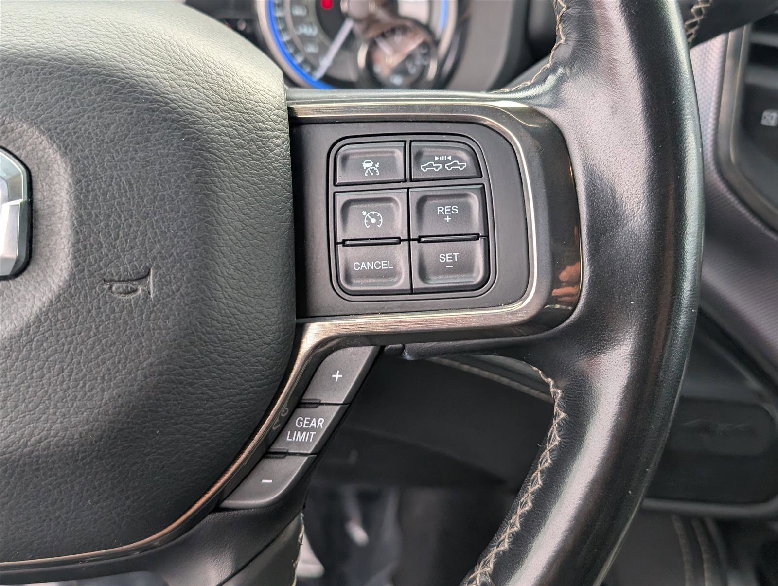 Used 2020 RAM 3500 Limited image 30
