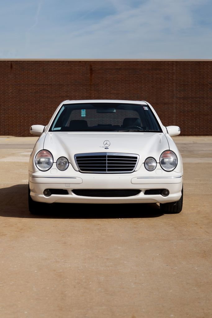 Used 2000 Mercedes-Benz E 55 AMG Sedan image 38