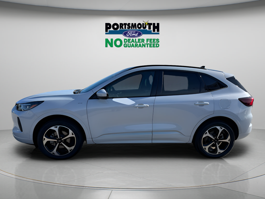 Used 2025 Ford Escape ST-Line Elite AWD/4WD image 2
