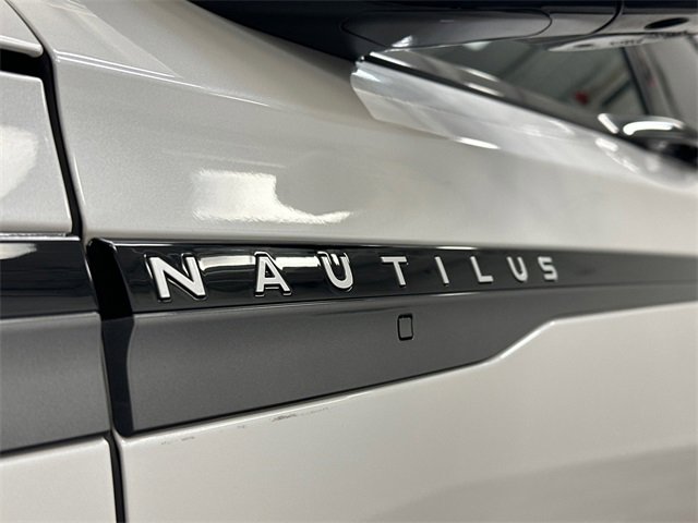 Certified 2024 Lincoln Nautilus Premier w/ Jet Appearance Package image 13